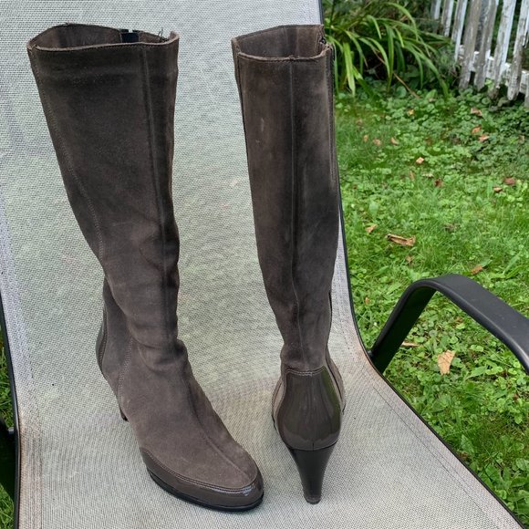 La Canadienne High-Heeled, Knee-High Boots - Picture 6 of 9